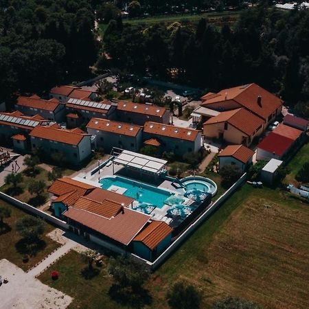Resort Zatisje Савудрия Экстерьер фото