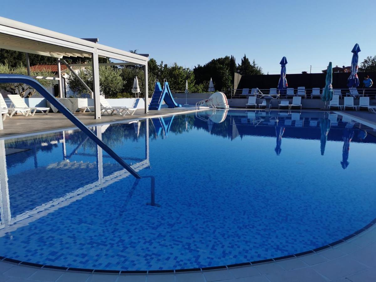 Resort Zatisje Савудрия Экстерьер фото